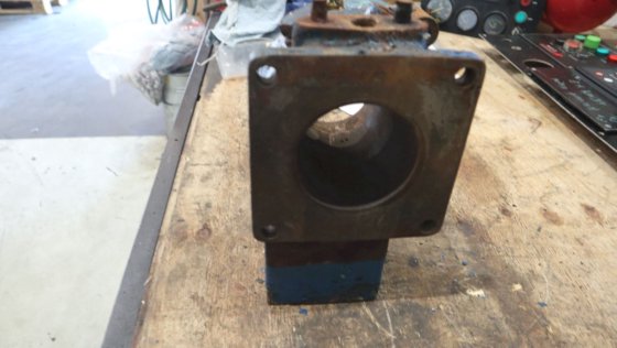 MAN B&W Alpha 冷却进水气缸盖