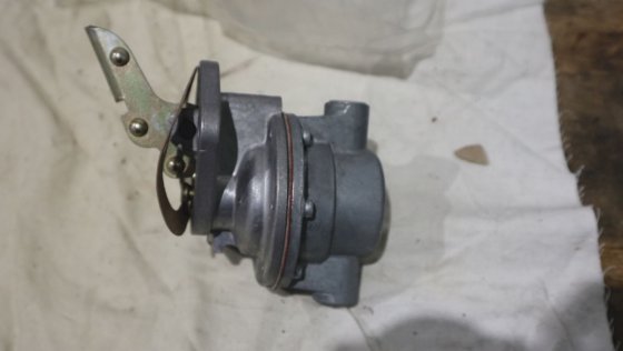 ボルボ・ペンタ燃料油供給ポンプ