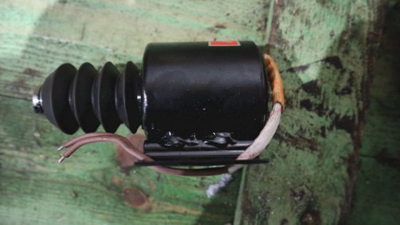 沃尔沃 24 V 柴油发动机燃油停止电磁阀，带 2