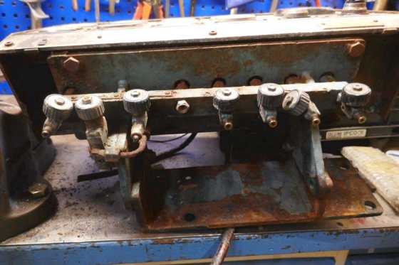 B&W Alpha Instrumenter .压力计