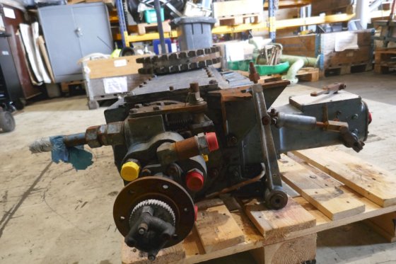 ガバナー付きウィヒマンカムシャフトセクション