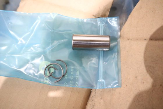 卡莱尔活塞 06DR660 040