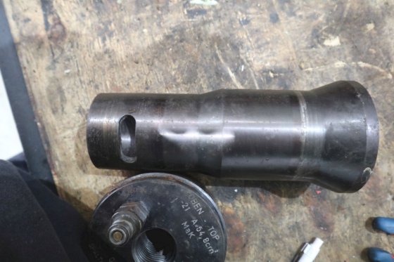 MAK 液压升降机和扩展