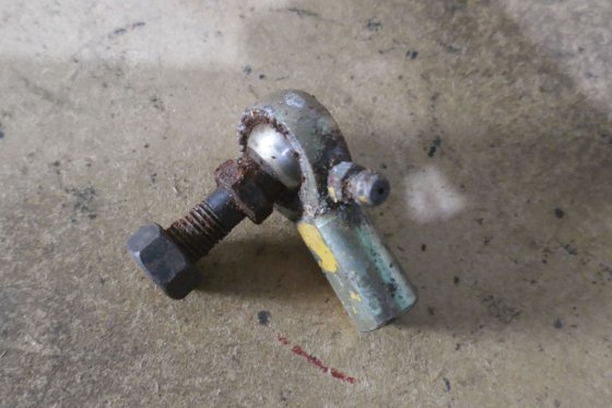 带公螺柱的球形杆端母柄