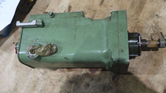 ウッドワードUG 8 L