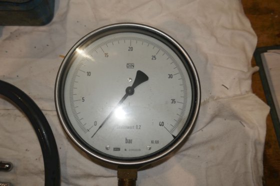 ラルゼップ油圧式トライクトランスミッター試験機