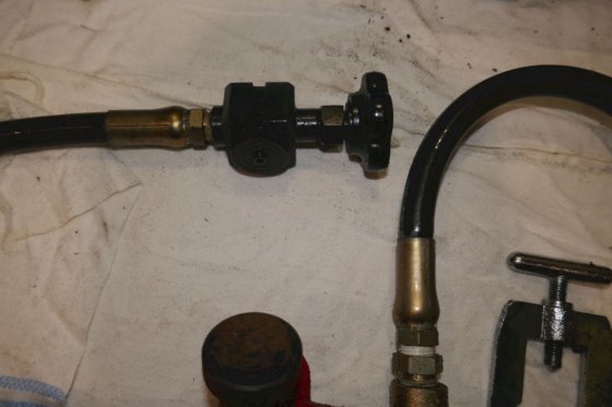 ラルゼップ油圧式トライクトランスミッター試験機