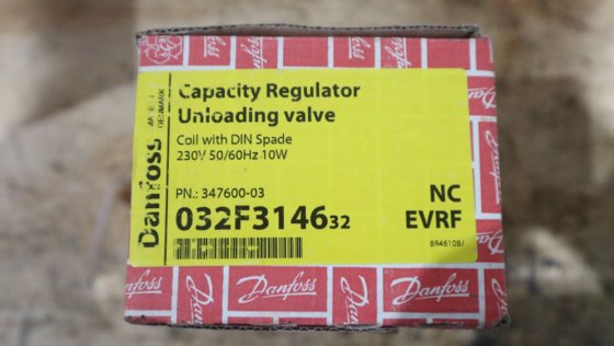 丹佛斯电磁阀 "容量调节器卸荷阀" 347600-03