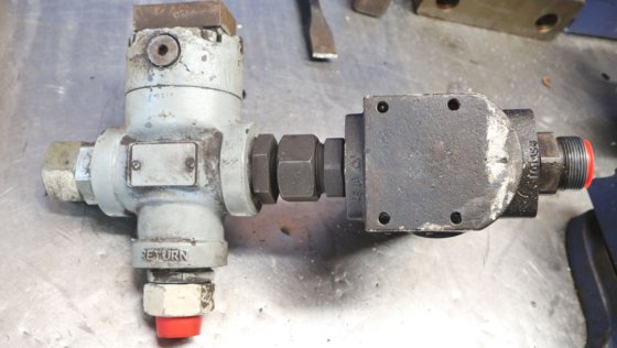 带高压液压过滤器的派克和维克斯换向先导阀 24P1