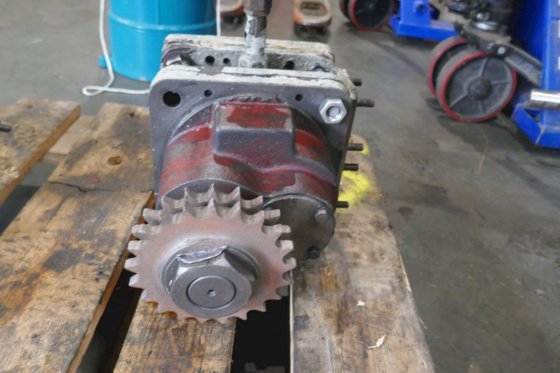 ベルゲン ウルスタイン ロールスロイス エンジン用オイルポンプ BRM