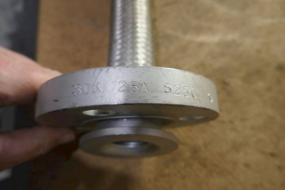 带法兰末端的编织波纹柔性金属软管 1''