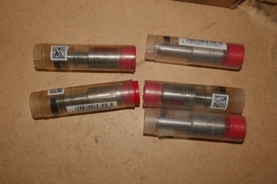 ボッシュ ノズル DLLA 136 S