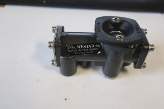 2007 Amot Controls 气动节省空间指示继电器