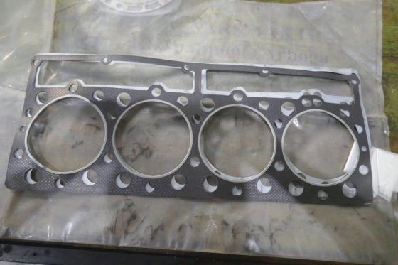 キャタピラーシリンダーヘッドガスケット 4P-8915