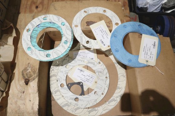 ベルゲン・ウルスタイン・ロールスロイス社、モーター用梱包業者