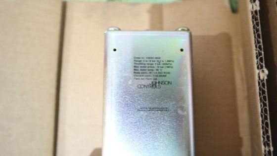 ジョンソンコントロールズ水圧制御バルブV46BE-9600 - パイプサイズ、30インチネジ山