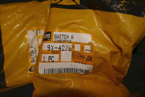 卡特彼勒发动机机油压力开关 9X-4276