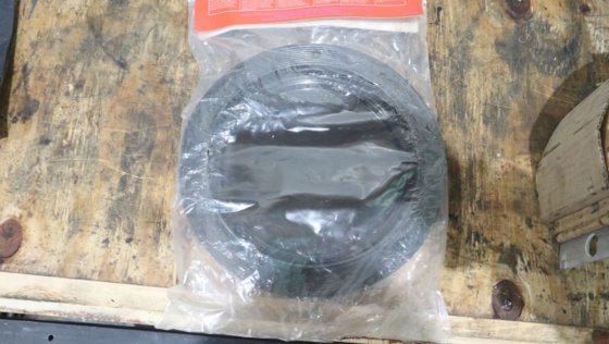 ヘンダーソン MH 4000 水密ロッカードア