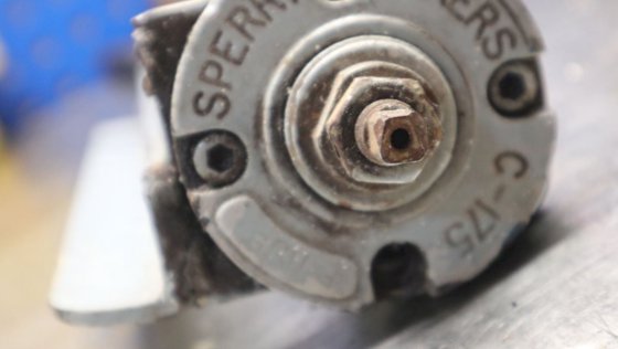 Sperry Vickers 泄压阀 C175 系列