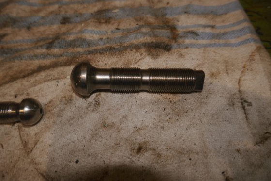 Bergen Ulstein 劳斯莱斯摇臂调节螺钉