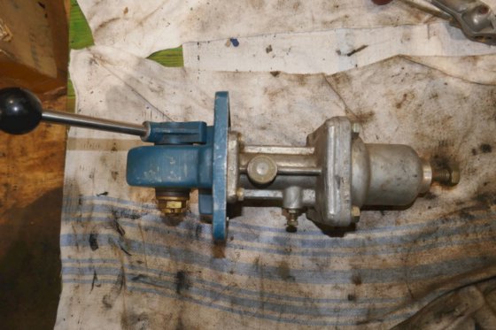 ワブコ ウェスティングハウス コントロールエアバルブ レバー付 361