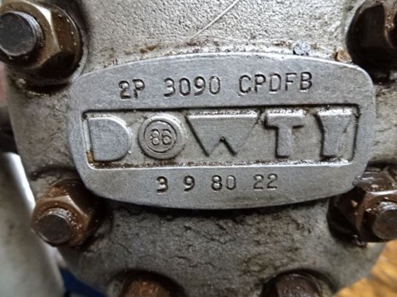 Dowty 2P 3090 CPDFB