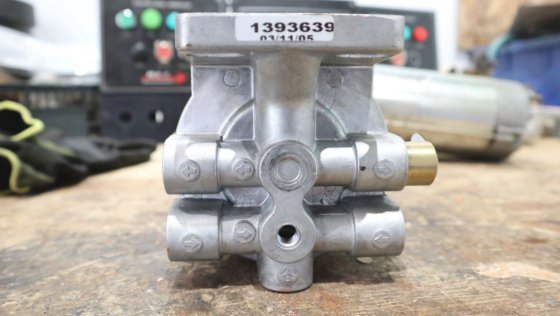 スカニアフィルター 1393640