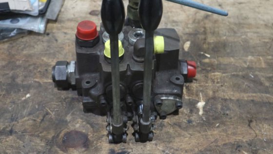 兰博基尼双作用 2 节比例阀