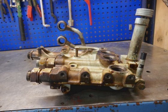 MTU 燃油手泵底板