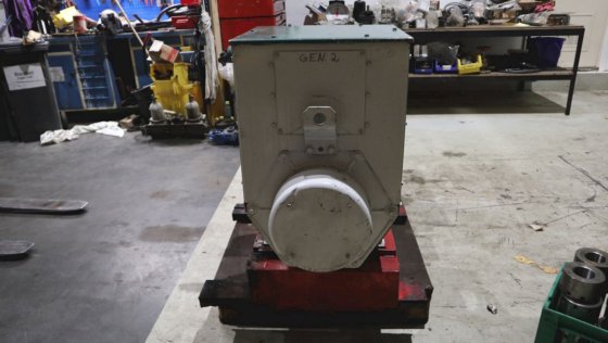 2001 Stamford 电机发电机，旋转变流器