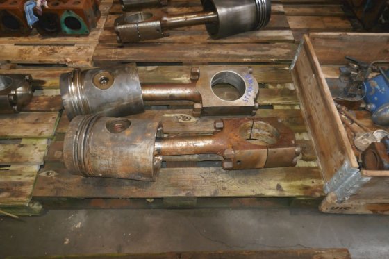 斯托克-瓦锡兰活塞和连杆