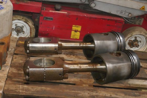 斯托克-瓦锡兰活塞和连杆