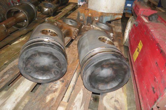 斯托克-瓦锡兰活塞和连杆