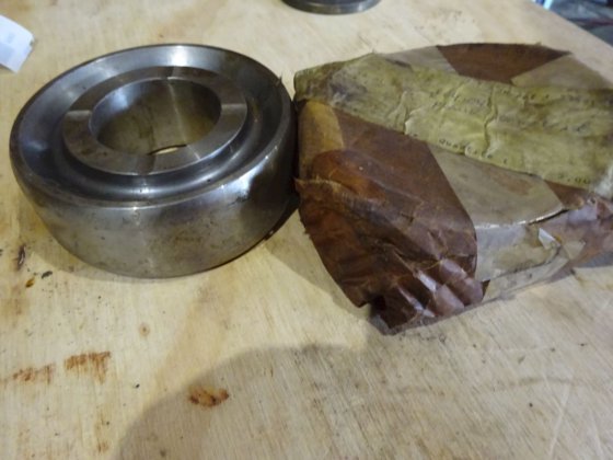 バルブ駆動用スルザーローラー