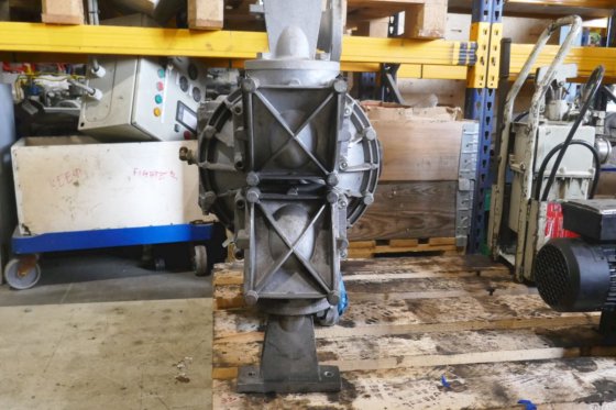 雅马哈翻板阀隔膜泵