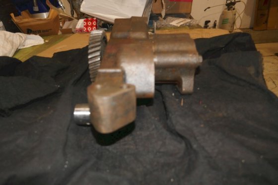 卡特彼勒车身油泵 8N8635