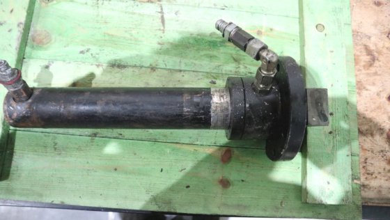 ウィヒマン メインベアリング用油圧シリンダー