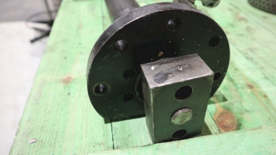 用于主轴承的 Wichmann 液压油缸