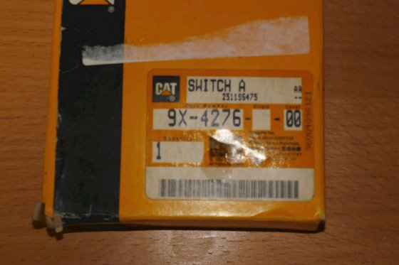 卡特彼勒发动机机油压力开关 9X-4276