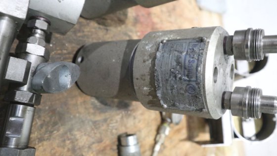 シグール技術 アルミニウム製高圧オイル/流体サンプラー