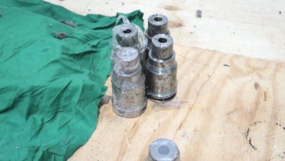 苏尔寿气缸盖喷油器衬套 27152