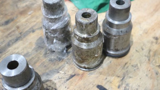 シリンダーヘッド27152のSulzerインジェクターブッシュ