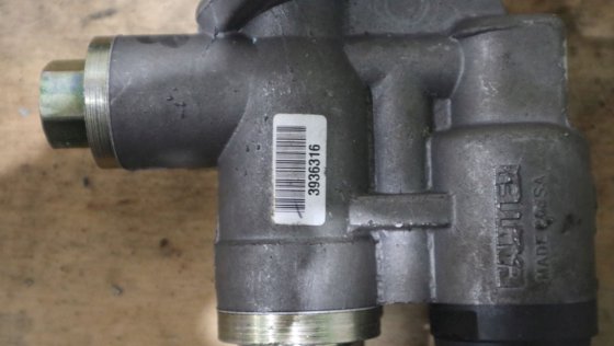 康明斯柴油机燃油提升泵