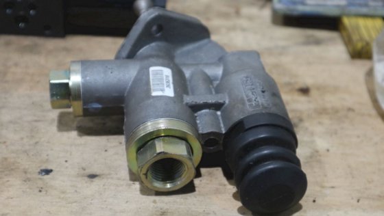 康明斯柴油机燃油提升泵