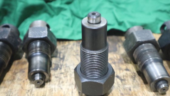 用于燃油喷射阀的苏尔寿弹簧张力