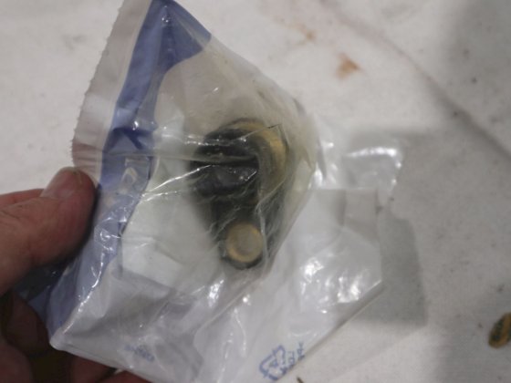 沃尔沃遍达触点和传感器