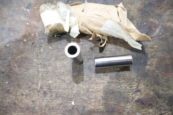 GEAボックピストンピン