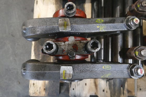 瓦锡兰-瓦锡兰摇臂、桥和推杆