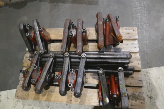 瓦锡兰-瓦锡兰摇臂、桥和推杆