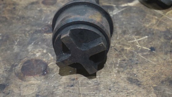 洋马喷嘴套筒抽出工具